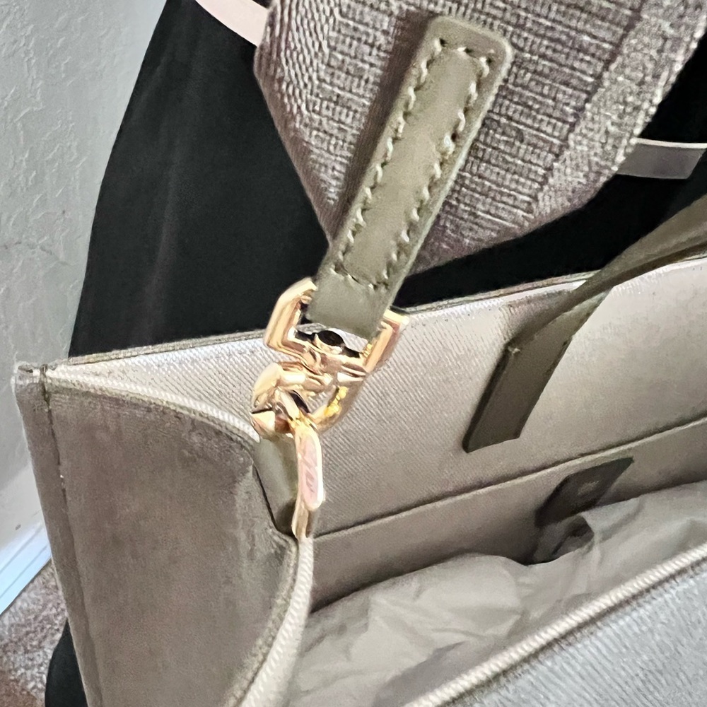 Givenchy Medium G-Tote Dark Khaki bag in canvas New With Tag and Dust Bag - Picture 8 of 10